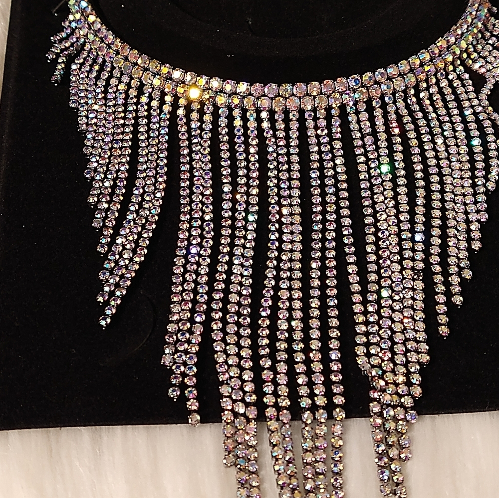 New Karen Choker Rhinestone - Picture 4 of 9